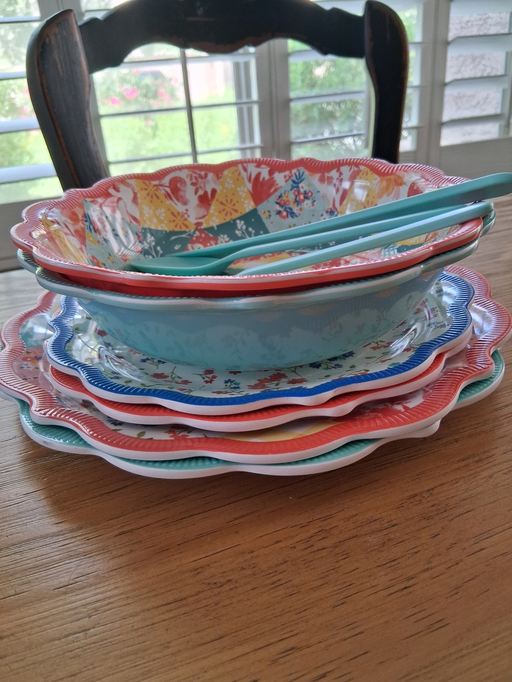 Pioneer Woman Melamime Assorted Dishes 2 Bowls 2 Lg Plates 2 Sm Plates New